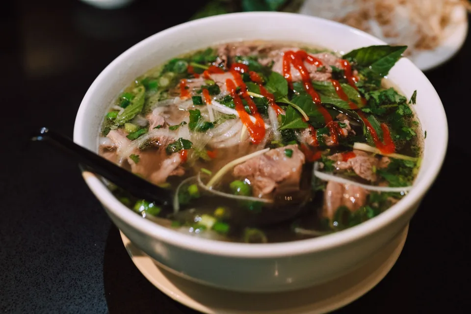 Bàn nướng đông khách tại Trương Thị My